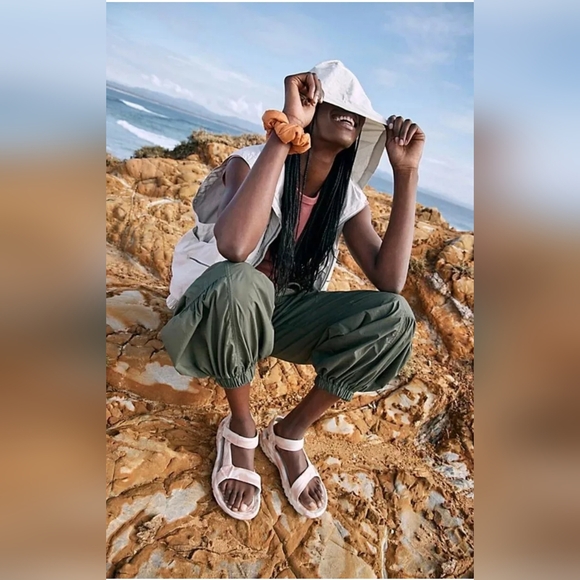 NWOT Free People FP Movement Off the Grid Vest S Small Full Zip Hooded Packable - Picture 1 of 11